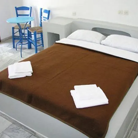 Helios 3* Chora (Ios)